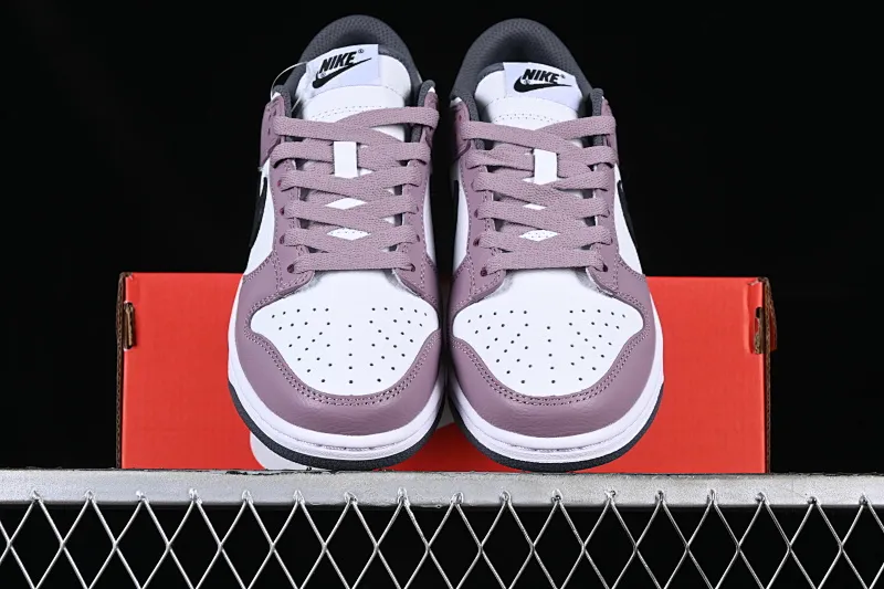 All categories Nk SB Dunk series Nk SB Dunk Low low-top sneakers Z version Nk Dunk Low SP white purple black hook SB low-top sports and leisure sneakers DO7413-991